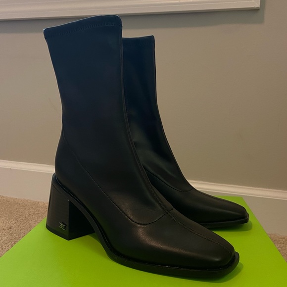 Sam Edelman Black Bootie - Wells - Picture 3 of 5